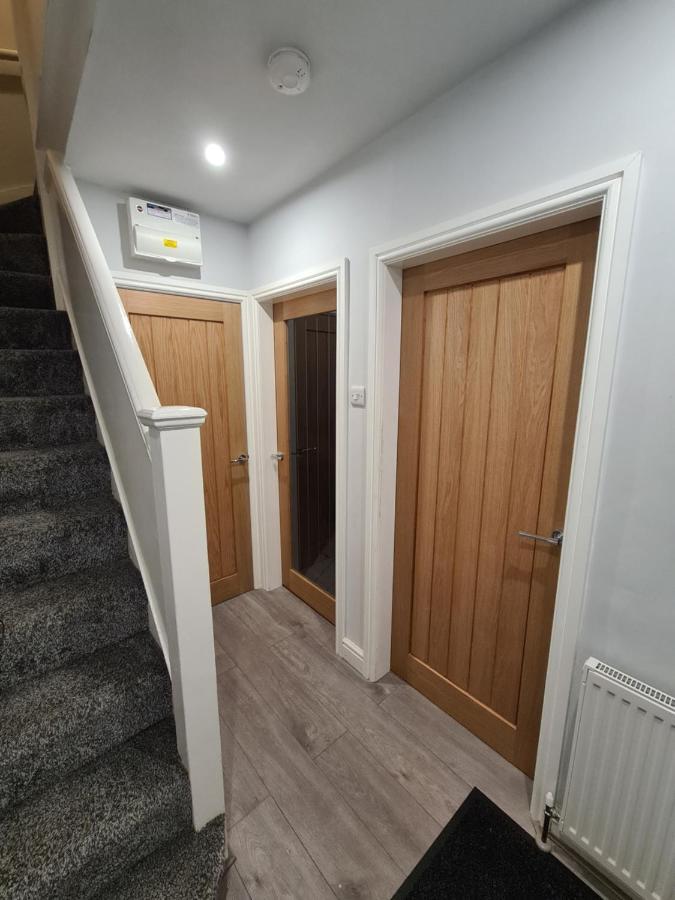 Whole House - 4 Bedrooms - Parking - Sleeps 8 Birmingham Exterior photo