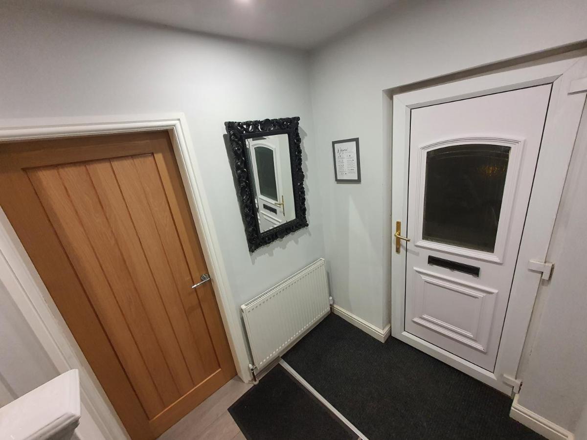 Whole House - 4 Bedrooms - Parking - Sleeps 8 Birmingham Exterior photo